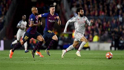 محمد صلاح يواصل سجله النظيف أمام برشلونة