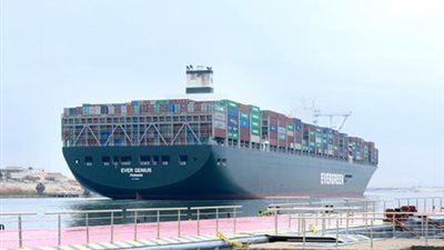 عاجل.. الحكومة تنفي خصخصة قناة السويس لتمويل العاصمة الإدارية الجديدة