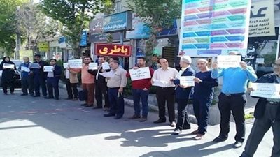 إيران: شعارات مناهضة نظام الملالي في يوم المعلم