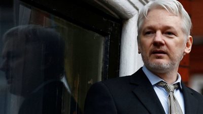 ويكيليكس قلقة للغاية على حالة أسانج الصحية