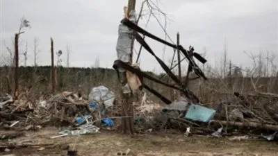 الهند.. إجلاء 800 ألف مواطن في انتظار إعصار مدمر