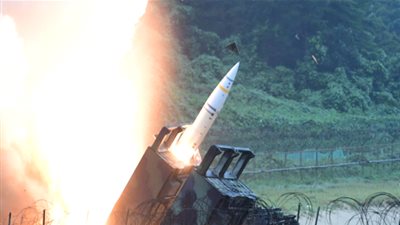 إسرائيل تقصف مبنى جهاز الأمن الداخلي لحماس في حي الرمال بغزة