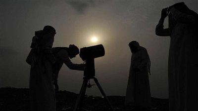 عاجل.. ثبوت رؤية هلال شهر رمضان المبارك