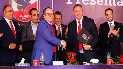 عاجل.. انتهاء أزمة الأهلي وبريزنتيشن