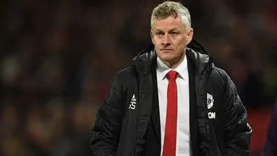 تصريح مثير للجدل من مدرب مانشستر يونايتد بعد التعادل مع هيدرسفيلد