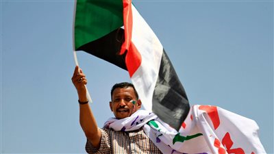 صحيفة: لماذا لا يوجد مكان لقطر في مرحلة ما بعد انتفاضة السودان؟