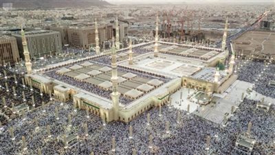 فتح سطح المسجد النبوي للمصلين لصلاتي العشاء والتراويح