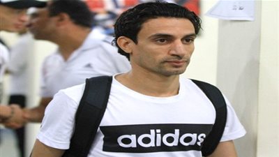أيمن حفني يعود لتشكيلة الزمالك أمام وادي دجلة بالدوري