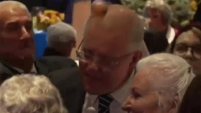 رئيس الوزراء الأسترالي يتلقى 