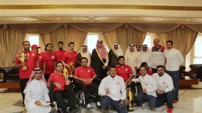 بدر بن سلطان يستقبل أبطال نادي مكة للاحتياجات الخاصة