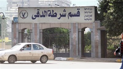 بعد إخلاء سبيلهما.. السبكي وصحفي صدي البلد يغادران قسم الدقي