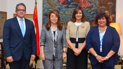 4 وزراء يضعون خطة للاحتفال بشهر التراث المصري بكندا 