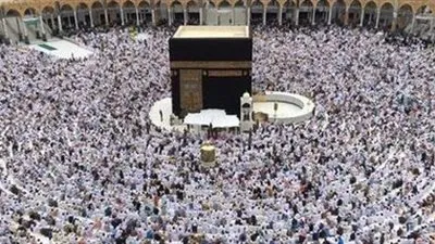 رمضان في الحرم المكي قبل 33 عامًا (بالفيديو)