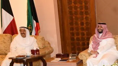 أمير الكويت يستقبل الأمير تركي بن محمد بن فهد