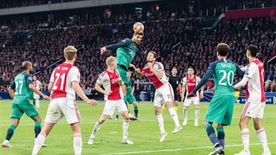 هل تقود تجربة أياكس الطواحين الهولندية للبطولات القارية العالمية ؟