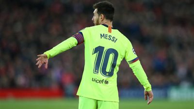 رونالدو يفتح النار على ميسي 