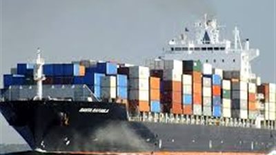 موانئ بورسعيد تسجل تداول 28 سفينة اليوم 
