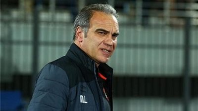 نجم الأهلي السابق: لاسارتي مدرب 