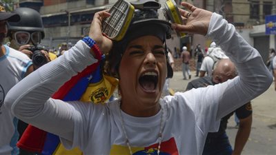 ارتفاع معدلات التضخم في فنزويلا بنسبة 44.7% خلال الشهر الماضي