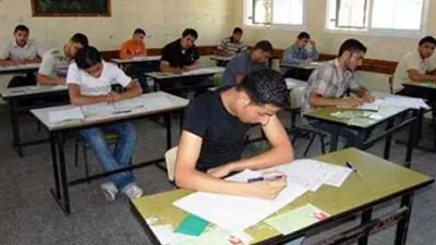 ضبط طالب حاول أداء امتحان 