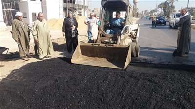 انشاء 3 مطبات صناعية بمنطقة مجمع المدارس وكوبري دقادوس (صور)