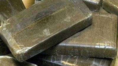 ضبط عاطل وبحوزته كمية من الحشيش لترويجها ببولاق الدكرور 