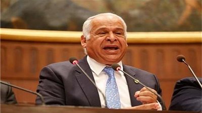 تعليق ناري من فرج عامر على هدف الأهلي القاتل أمام سموحة