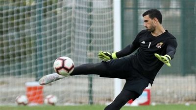 محمد عواد يحسم مستقبله في الوحدة السعودي