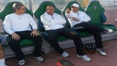 دربالة يفاضل بين عروض عربية وإفريقية للتدريب بعد الاعتذار عن 