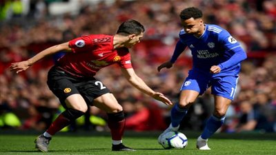 أهداف مباراة - مانشستر يونايتد 0 × 2 كارديف سيتي