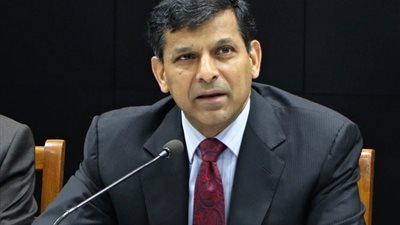 مدير البحوث في صندوق النقد الدولي السابق يحذر من أزمة اقتصادية جديدة 