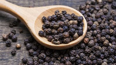 تعرفي على فوائد الفلفل الأسود في إنقاص الوزن