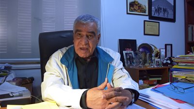 زاهي حواس لـ