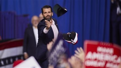 ترامب الابن يمثل أمام مجلس الشيوخ