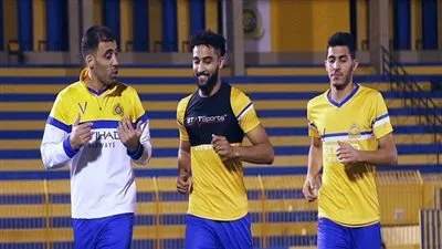 الأمير بندر يدعم النصر السعودي قبل موقعة الباطن