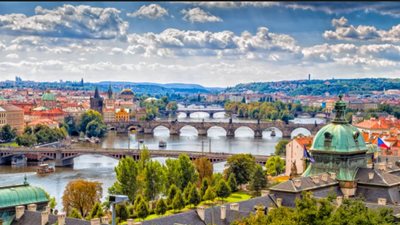 جمهورية التشيك تقدم براغ العاصمة كجوهرة حقيقية