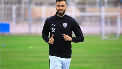 التفاصيل الكاملة لأزمة حمدي النقاز نجم الزمالك 
