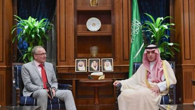 الجبير يناقش القضايا الإقليمية والدولية مع سفير ألمانيا