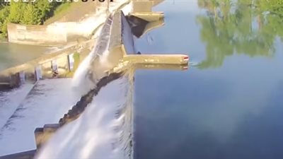 شاهد.. لحظة انهيار سد بولاية تكساس الأمريكية
