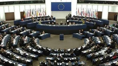 الاتحاد الأوروبي يبحث سبل التفاوض لإجراء انتخابات في فنزويلا