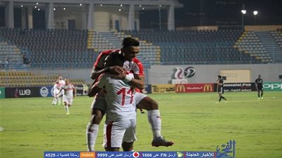 الزمالك بزيه التقليدي ونهضة بركان بـ