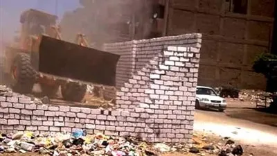 إزالة تعدي على أملاك دولة بحي الأربعين بالسويس (صور)
