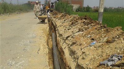 تشغيل خط مياه 