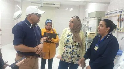 إحالة 29 طبيباً وإدارياً وفنياً للتحقيق العاجل بمستشفى العبور بالسويس (صور)