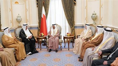 رئيس الوزراء البحريني: التطورات التي تشهدها المنطقة تحتاج إلى تعزيز التعاون والتنسيق المشترك