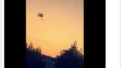 عاجل.. لحظة اعتراض صاروخًا باليستيًا أطلقة الحوثيون تجاه جدة (فيديو)