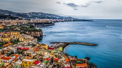 تعرف على سورينتو في إيطاليا
