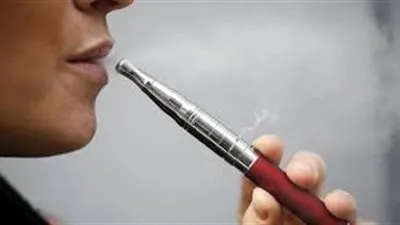 السعودية: إضافة السجائر الإلكترونية لقائمة السلع المشمولة بالضريبة الانتقائية