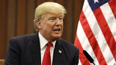 ترامب قد يحظر شركة صينية تكنولوجية عملاقة أخرى