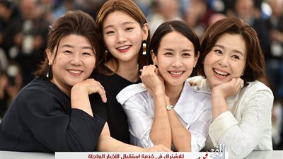 جلسة التصوير الرسمية لصناع فيلم 